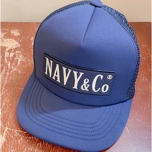NAVY & Co trucker cap